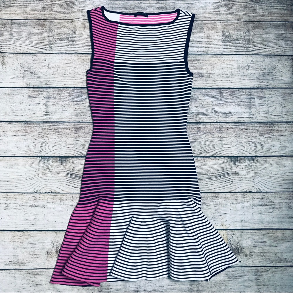 Ohne Titel Pink Black Stripped Fitted Tennis Dress
